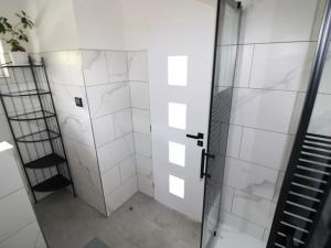 Pronájem bytu 1+kk, Praha - Lahovice, Na staré, 51 m2