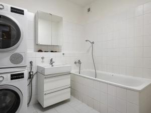 Prodej bytu 3+kk, Praha - Troja, Velká skála, 92 m2