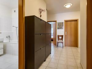 Prodej bytu 3+kk, Praha - Troja, Velká skála, 92 m2