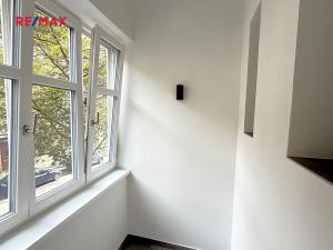 Pronájem bytu 2+kk, Praha - Vysočany, Špitálská, 55 m2