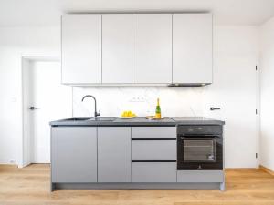 Prodej bytu 3+kk, Praha - Kamýk, Zárubova, 60 m2