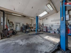 Prodej obchodního prostoru, Šarovy, 400 m2