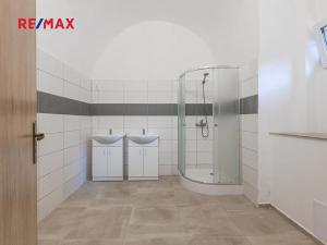 Prodej obchodního prostoru, Zbiroh, Líšenská, 700 m2