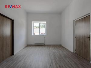 Prodej obchodního prostoru, Zbiroh, Líšenská, 700 m2