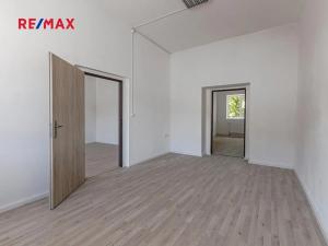 Prodej obchodního prostoru, Zbiroh, Líšenská, 700 m2