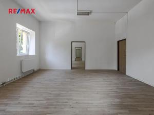 Prodej obchodního prostoru, Zbiroh, Líšenská, 700 m2