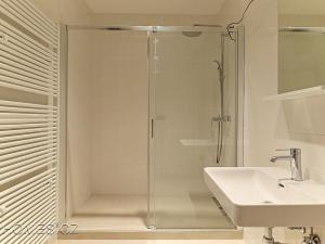 Pronájem bytu 1+1, Praha - Nové Město, Podskalská, 42 m2