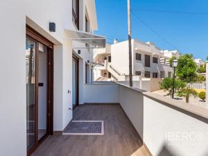 Prodej bytu 3+kk, Torrevieja, Španělsko, 62 m2