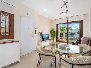 Prodej bytu 3+kk, Torrevieja, Španělsko, 62 m2