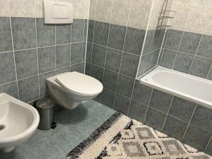 Pronájem bytu 1+kk, Praha - Troja, Hnězdenská, 40 m2