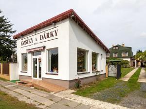 Prodej vícegeneračního domu, Mukařov, Kutnohorská, 200 m2