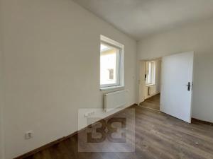Pronájem bytu 3+1, Děčín, Na Úpatí, 55 m2