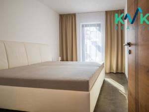 Prodej rodinného domu, Hájek, 228 m2