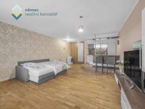 Pronájem bytu 1+kk, Praha - Karlín, Křižíkova, 48 m2