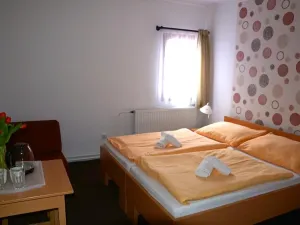 Prodej ubytování, Turnov, Hluboká, 600 m2