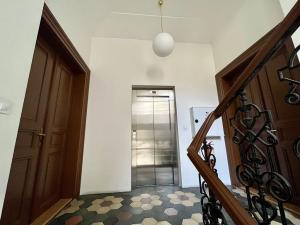 Pronájem bytu 2+kk, Praha - Nové Město, Legerova, 45 m2