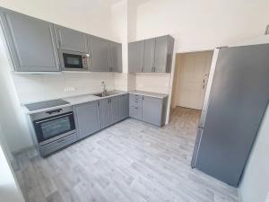 Pronájem bytu 2+1, Praha - Vinohrady, Bruselská, 48 m2