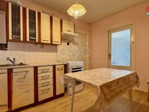 Prodej bytu 3+1, Dubňany, Nám. 15.dubna, 62 m2