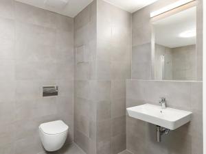 Pronájem bytu 2+kk, Praha - Hostivař, Nurmiho, 55 m2