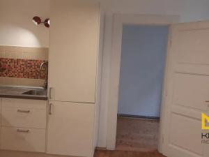 Pronájem bytu 2+1, Praha - Smíchov, Grafická, 57 m2