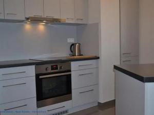 Pronájem bytu 2+kk, Praha - Podolí, Levá, 42 m2