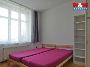 Pronájem bytu 4+1, Čáslav - Čáslav-Nové Město, Husova, 98 m2