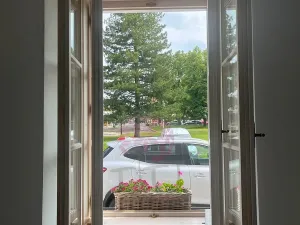 Pronájem obchodního prostoru, Kostelec nad Černými lesy, náměstí Smiřických, 63 m2
