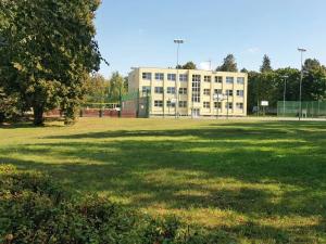 Prodej komerčního pozemku, Lázně Bohdaneč, Pod Břízami, 8173 m2