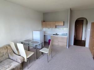 Pronájem bytu 1+kk, Tanvald, U Školky, 27 m2
