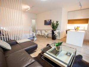 Prodej bytu 1+kk, Praha - Košíře, Česká, 48 m2