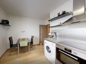 Pronájem bytu 2+1, Praha - Žižkov, Jeseniova, 60 m2