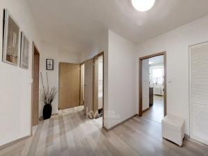 Pronájem bytu 2+1, Praha - Žižkov, Jeseniova, 60 m2