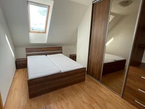 Pronájem bytu 2+kk, Jesenice, Do Polí, 55 m2