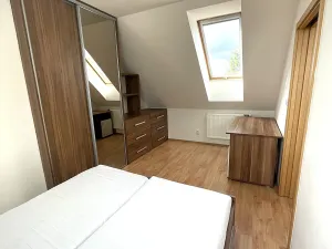 Pronájem bytu 2+kk, Jesenice, Do Polí, 55 m2