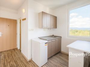 Pronájem bytu 1+kk, Česká Lípa, Železničářská, 27 m2