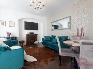 Prodej bytu 2+1, Karlovy Vary, Zámecký vrch, 48 m2