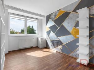 Prodej bytu 4+kk, Karlovy Vary, Dubová, 99 m2