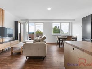 Prodej bytu 4+kk, Karlovy Vary, Dubová, 99 m2