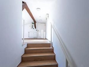 Pronájem kanceláře, Praha - Nové Město, Myslíkova, 424 m2
