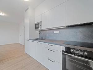 Pronájem bytu 1+kk, Praha - Chodov, Líbalova, 32 m2