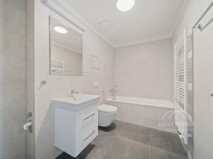 Pronájem bytu 3+kk, Praha - Chodov, Líbalova, 90 m2