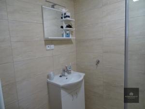 Pronájem bytu 4+1, Dublovice, 97 m2