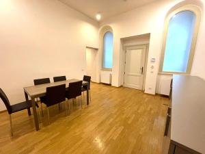 Pronájem bytu 2+kk, Praha - Karlín, Sokolovská, 75 m2
