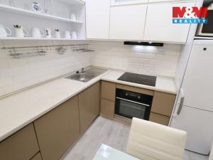 Prodej bytu 2+kk, Karlovy Vary, Svahová, 41 m2