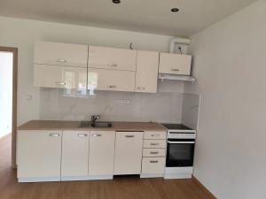 Pronájem bytu 3+1, Česká Lípa, Horova, 76 m2