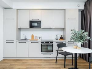 Pronájem bytu 2+kk, Praha - Vysočany, Odkolkova, 63 m2