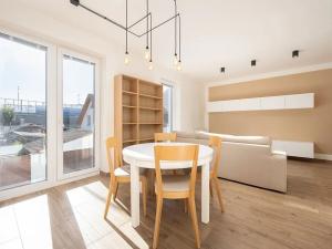 Pronájem bytu 2+kk, Brno, Kallabova, 55 m2