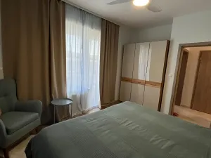 Prodej bytu 3+kk, Karlovy Vary, Spálená, 90 m2