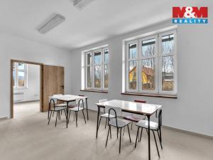 Pronájem skladu, Lázně Bělohrad, Nádražní, 350 m2