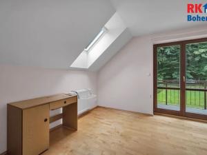 Prodej rodinného domu, Hrdlořezy, 400 m2